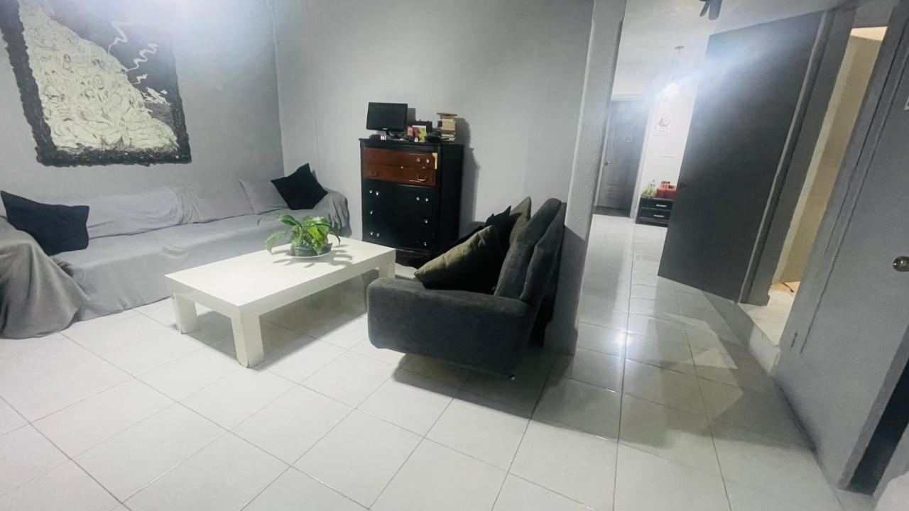 מקסיקו סיטי Hostal Letys Place Emilio מראה חיצוני תמונה